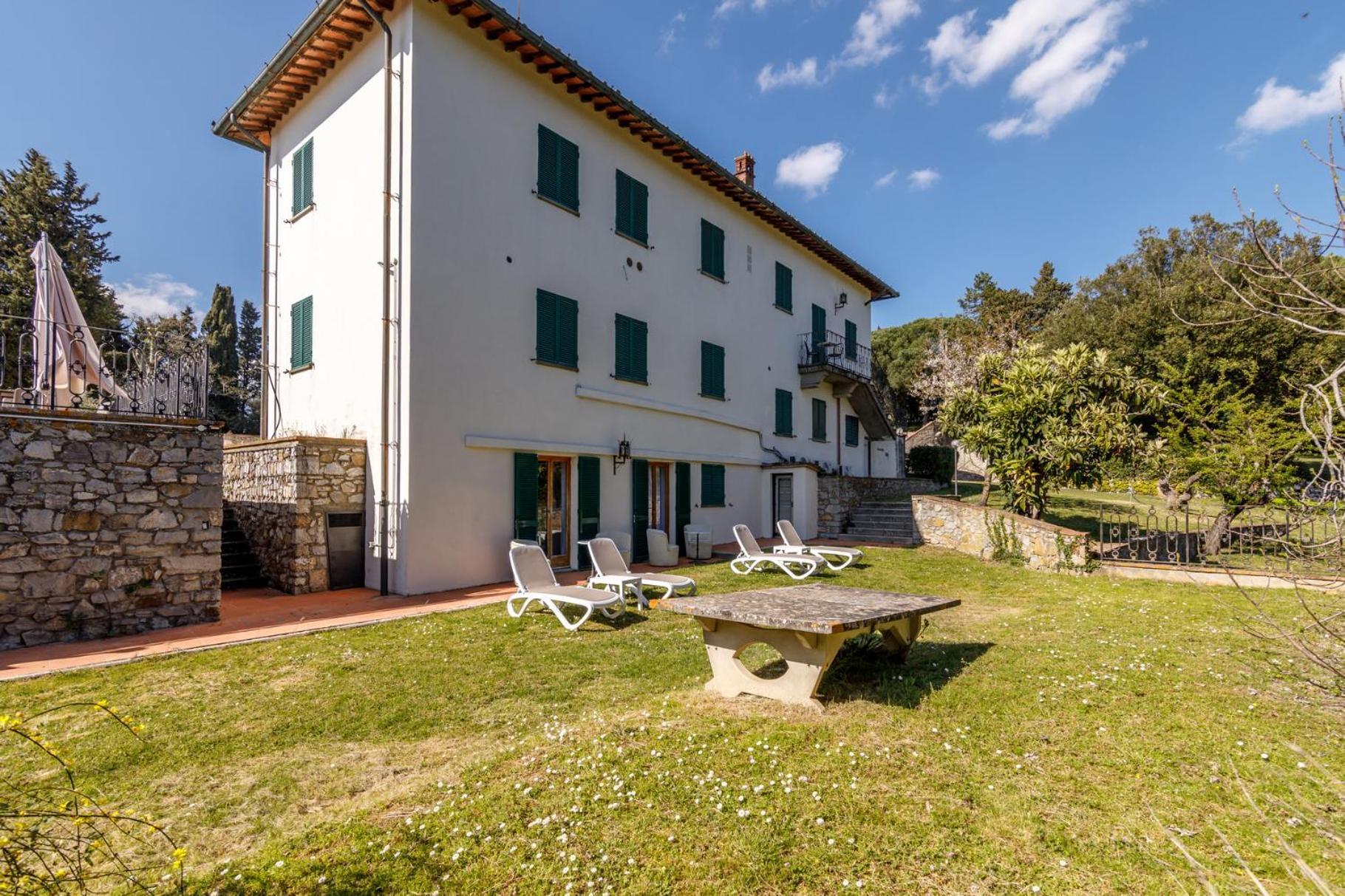 Godenano - Pool&restaurant Casa rural