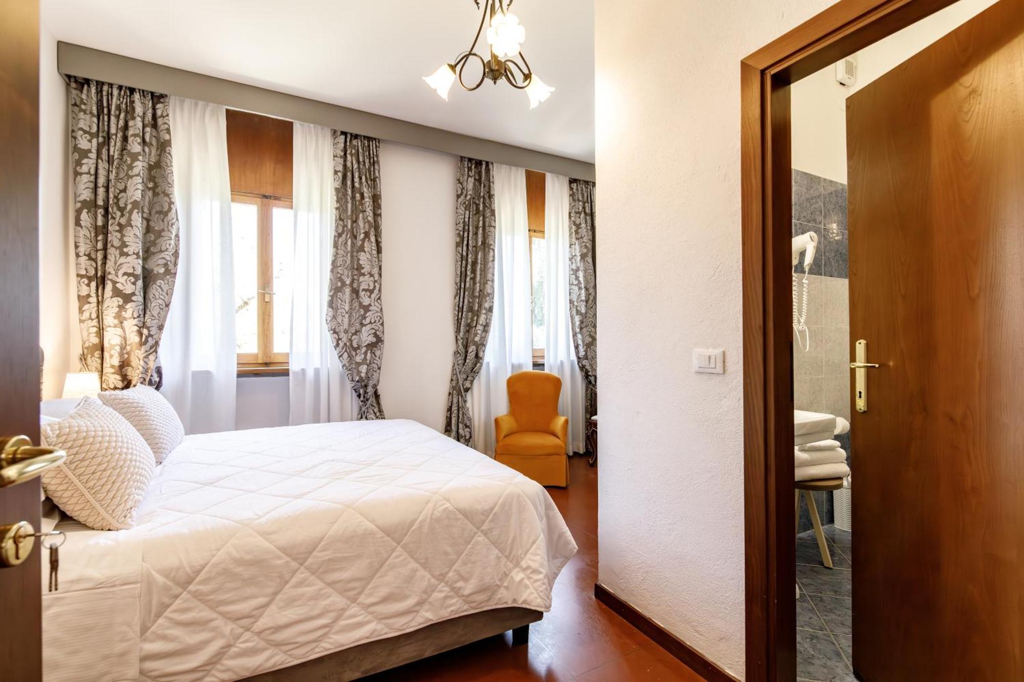 Godenano - Pool&restaurant