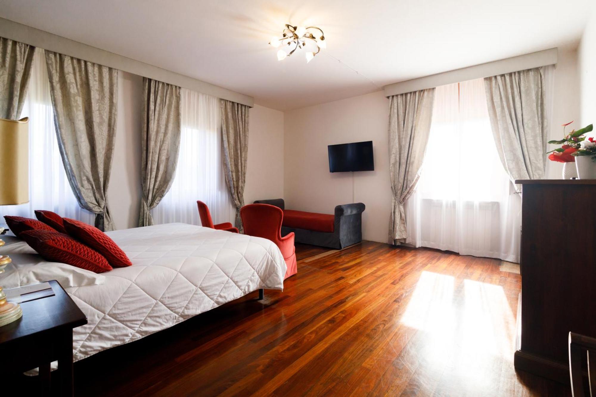 Godenano - Pool&restaurant Country house *