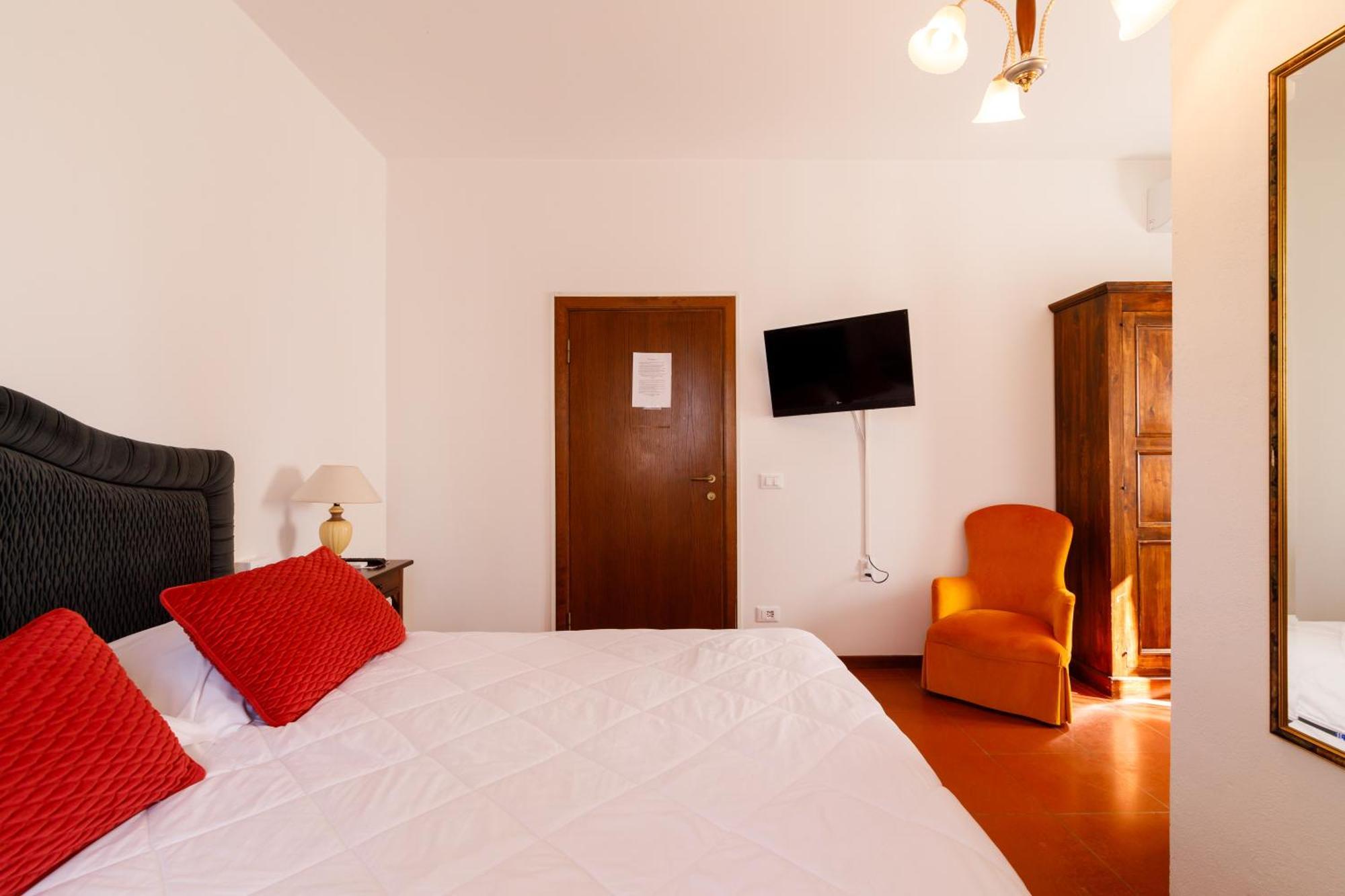 Godenano - Pool&restaurant Country house *