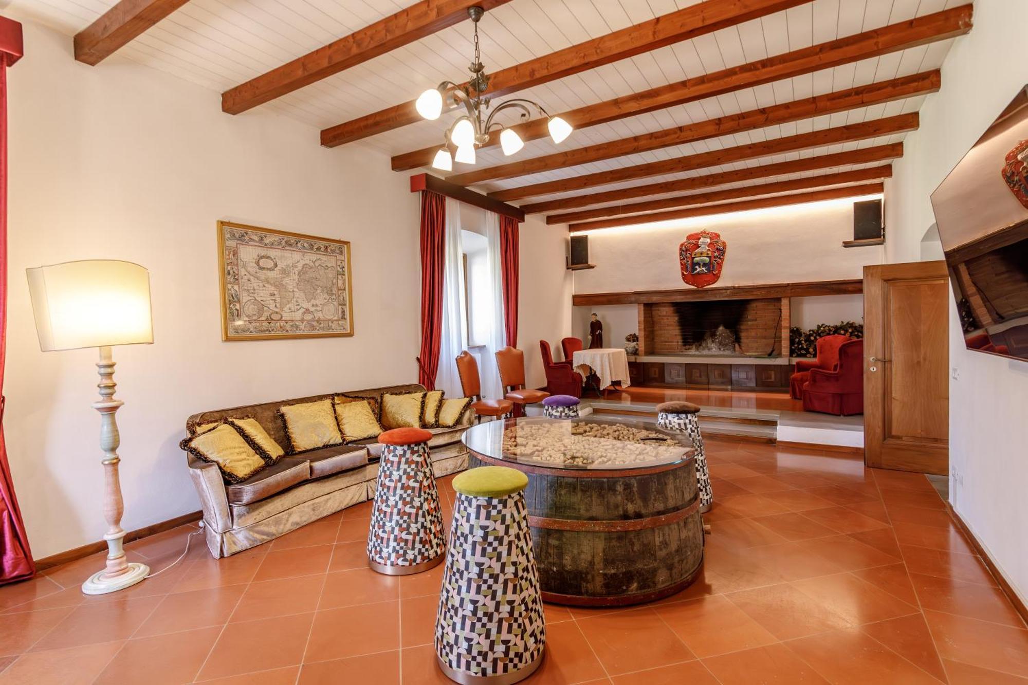 Godenano - Pool&restaurant Castellina in Chianti